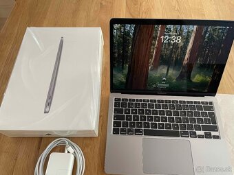 MacBook Air 13” 2020, 8GB RAM, 500GB SSD