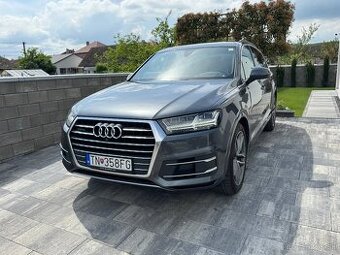 Audi Q7 S-line
