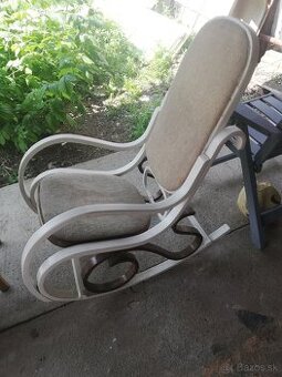 Starožitné hojdacie kreslo