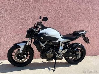 Yamaha MT07