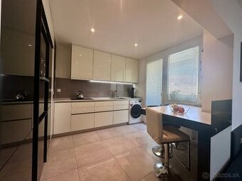 2 izb. byt, kompletná rekonštrukcia, ul. M. Rázusa