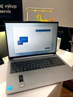 Lenovo IdeaPad Slim 5 (16″ Gen 8) – i5 / 16 GB RAM / 512 GB