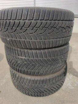 Goodyear 235/45 R18 Zimné pneu, 3 kusy