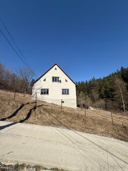 NA PREDAJ RODINNÝ DOM V OLEŠNEJ, POZEMOK 3350 m2