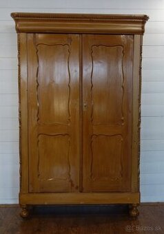 Skriňa starožitná bielizňová ” Biedermeier ” ( 11 ).