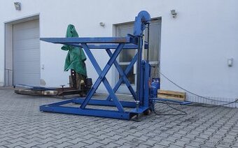 mobilný nožnicový zdvihák DDR 1,5t a mám i 2t po pretesnený