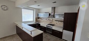 HALO reality - Predaj, zariadený päťizbový rodinný dom Močen
