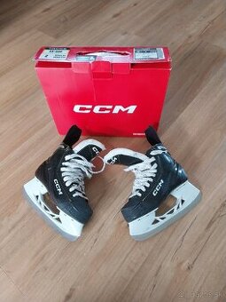Korčule CCM TACKS AS 550 JR