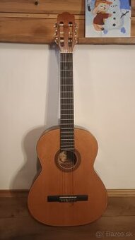 Akustická gitara