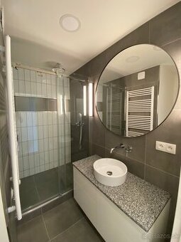 SÍDLISKO III - 3 IZBOVÝ BYT - PRENÁJOM