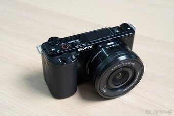 Sony Alpha ZV-E10 s objektívom  + Sony E PZ 16-50mm