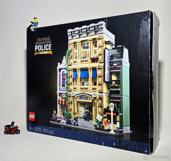 10278 LEGO Police Station