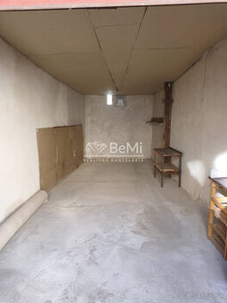 Garáž, v centre Prešova na Levočskej ulici, na predaj