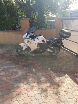 Honda vfr 1200f