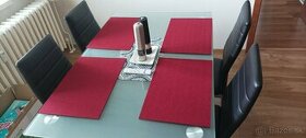 Sklenený kuchynský stôl+4stolicky