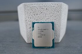 Intel core i7-13700K