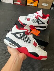 Nike Jordan 4 Fire Red - 1