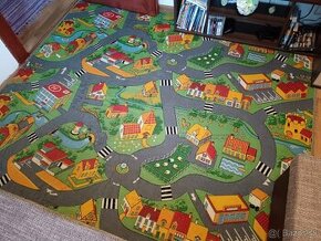 Detský koberec obšitý