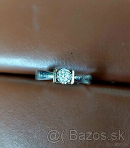 Diamantovy prsten 14k