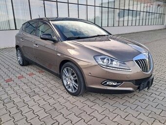 Lancia Delta 1,9 Twin Turbo Multi jet 230PS 508Nm
