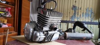 Motor CZ 125