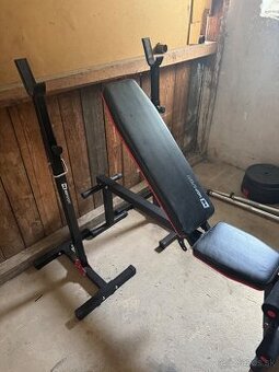 Lavica a stojan na tyč