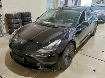 Tesla Model 3 Long Range 82kWh AWD 4x4, 366 kW, 38000 km