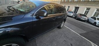 Predam audi Q7