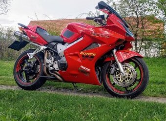 HOVDA VFR 800 V-Tec V4