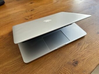 Apple Macbook Pro 13”