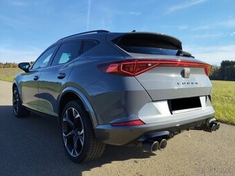 Cupra Formentor 1.5 TSI,sportovní sedadla + výfuk, 30tkm,DPH