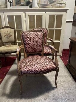Vintage  kreslá 2 ks  – drevená konštrukcia, čalúnené textíl