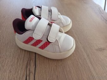 Dievčenské tenisky Adidas, veľ. 25