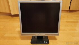 Predám monitor Acer - 1