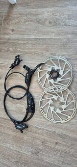 Sram DB8