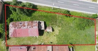 Stavebný pozemok s domom/chalupou - 1