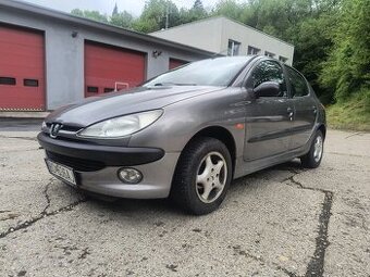 Predám Peugeot 206 1,4