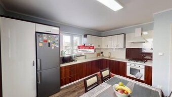 ZNÍŽENÁ CENA (448 m2) RODINNÝ DOM V CENTRE MESTA SNV