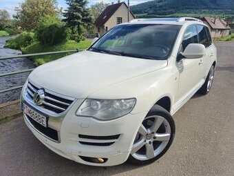 Touareg 3.0tdi 176kw R-line full vybava