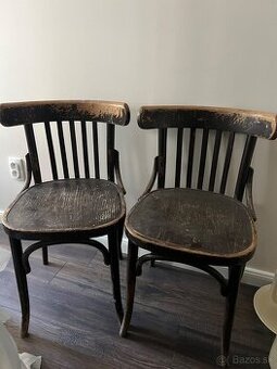 Thonet stoličky