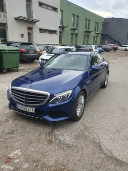 Mercedes-Benz c200 benzín
