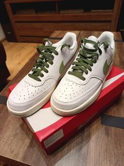 NIKE Court Vision Lo tenisky