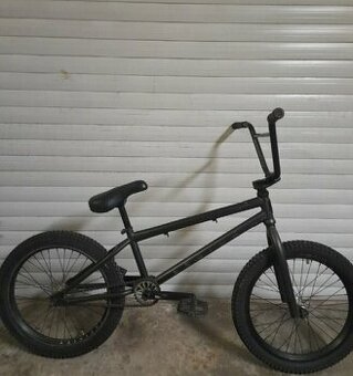 BMX MONGOOSE L100 2020