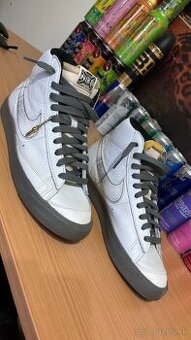 Nike Balzer Mid (42) - 1