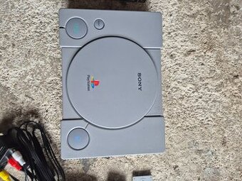 Predám Playstation 1
