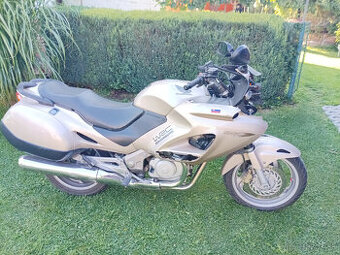 Honda NT 650V Deauville