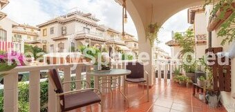 Útulný řadový dům 3+kk s terasou – Orihuela Costa, Lomas de