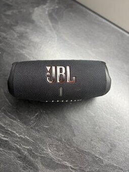 JBL CHARGE 5 black