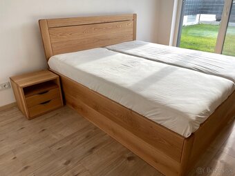 Manželská dubová posteľ 180×200 cm