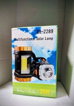 Prenosný solar+ nabíjateľný LED reflektorNovy nepouzivany